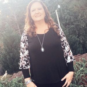 Meet your Posher, Crystal